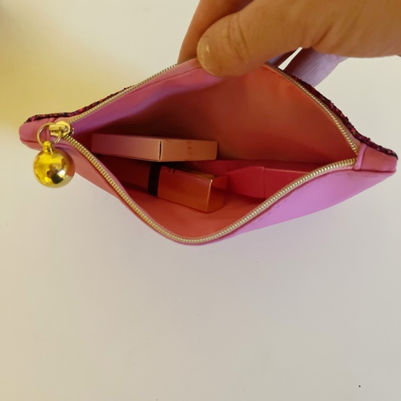 IPSY June 2024 Sparkly Makeup Bag with mystery items ! - Picture 2 of 2